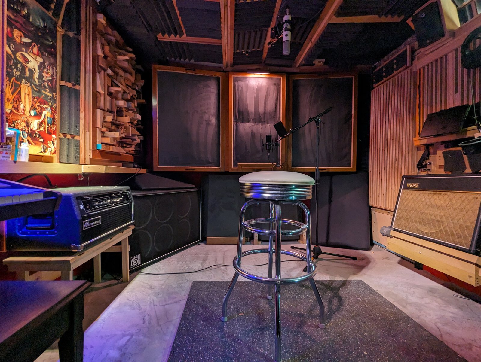 Hotstring Studio recording room
